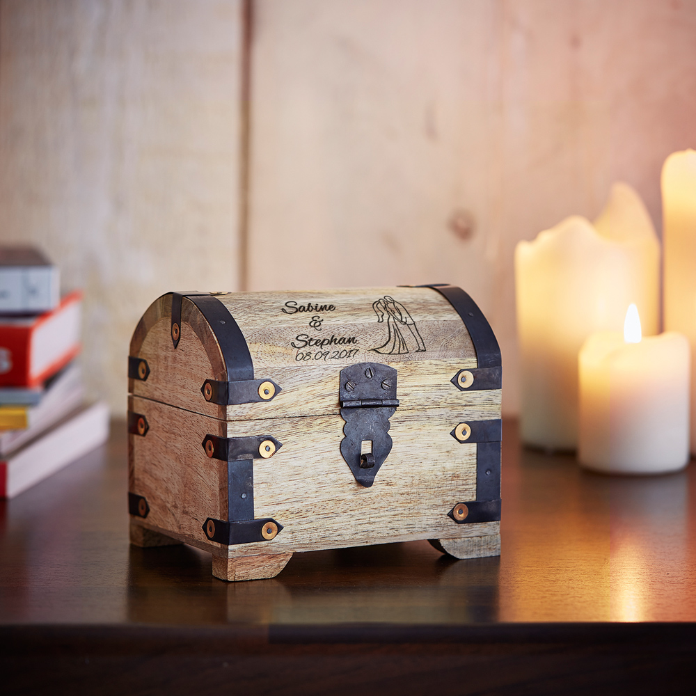 Schatztruhe mit Gravur - Hochzeitsschatz - Brautpaar Schatztruhe mit Gravur - Hochzeitsschatz - Brautpaar