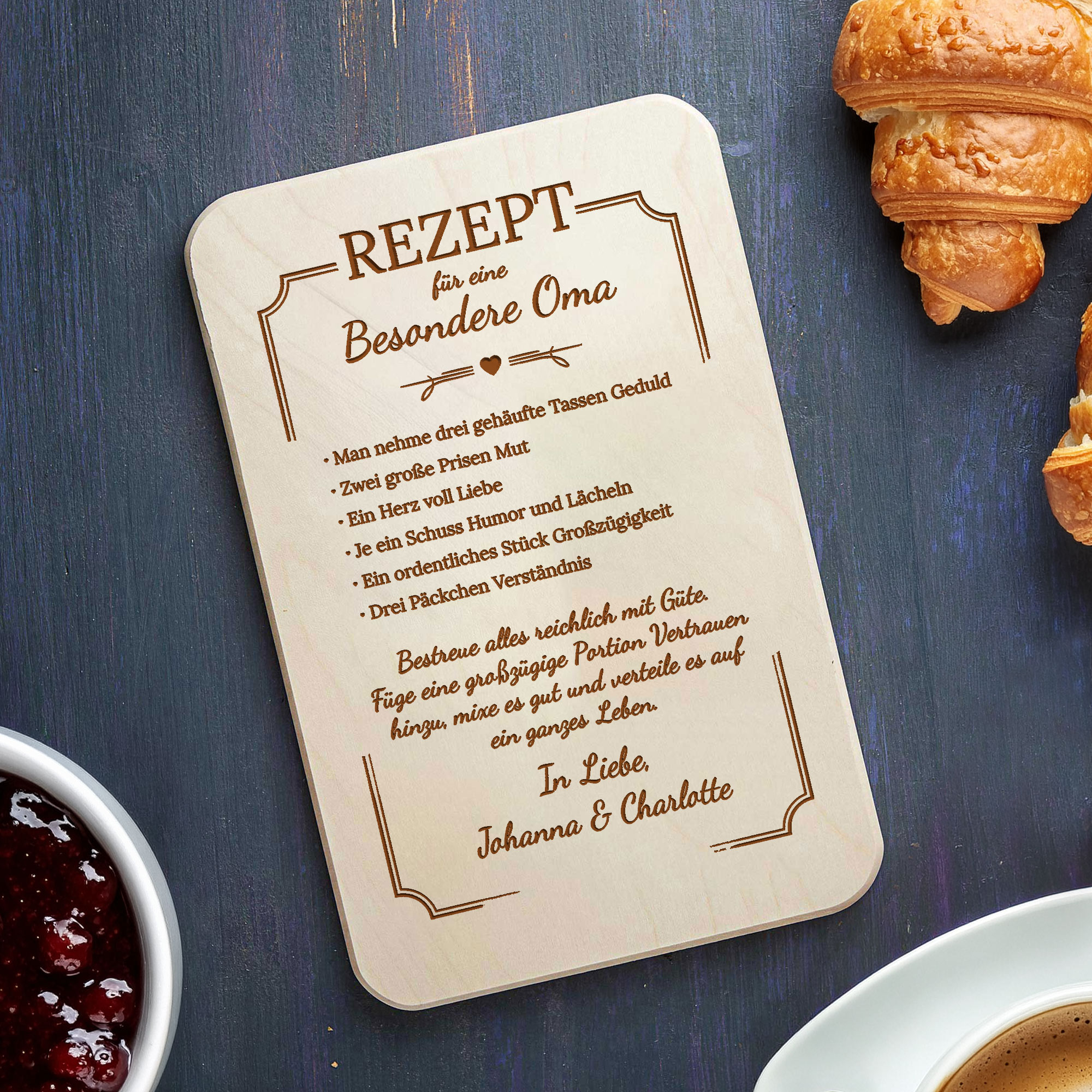 Frühstücksbrett mit Gravur - Rezept Oma - personalisiert