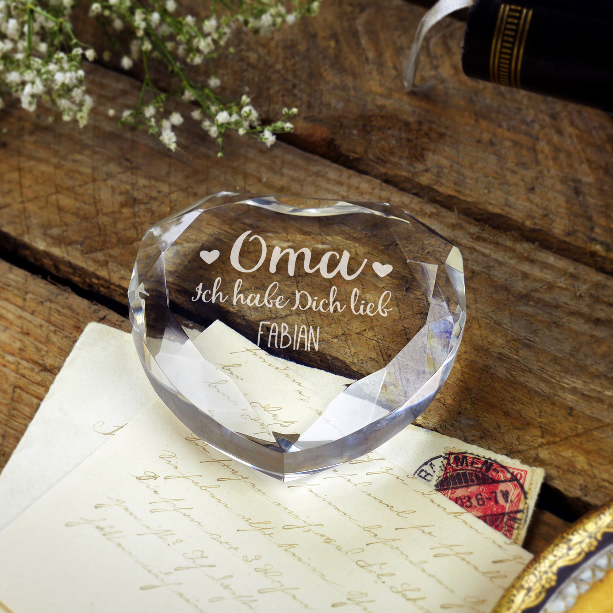 Herzkristall aus Glas für Oma - Personalisiert Herzkristall aus Glas für Oma - Personalisiert